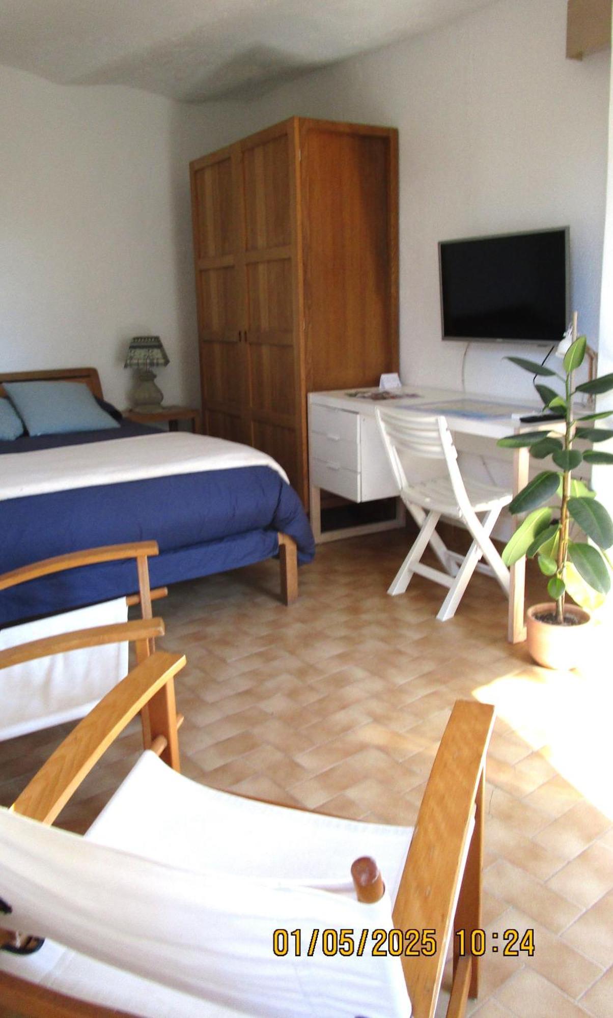 Nice - Studio Independant En Villa - Mer Ville Calme Jardinet Exterior foto